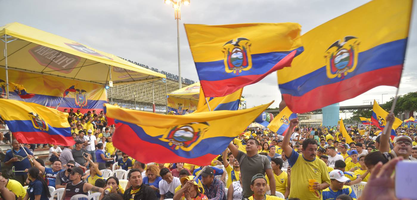 SELECCIÓN Casi 5000 ecuatorianos estarán alentando a la tricolor Radio Megaestación 92.9 FM